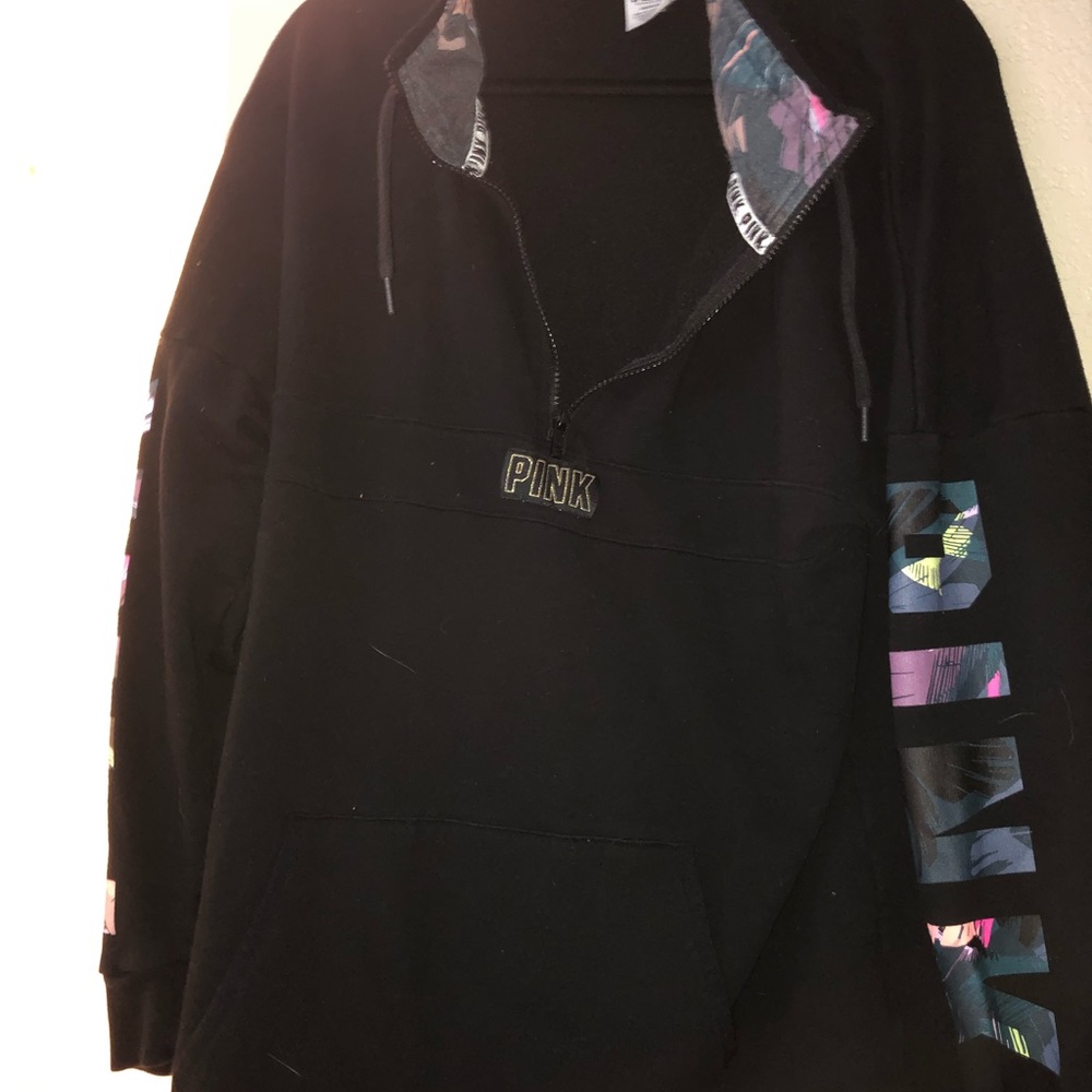 Victoria Secret Pink sweatshirt